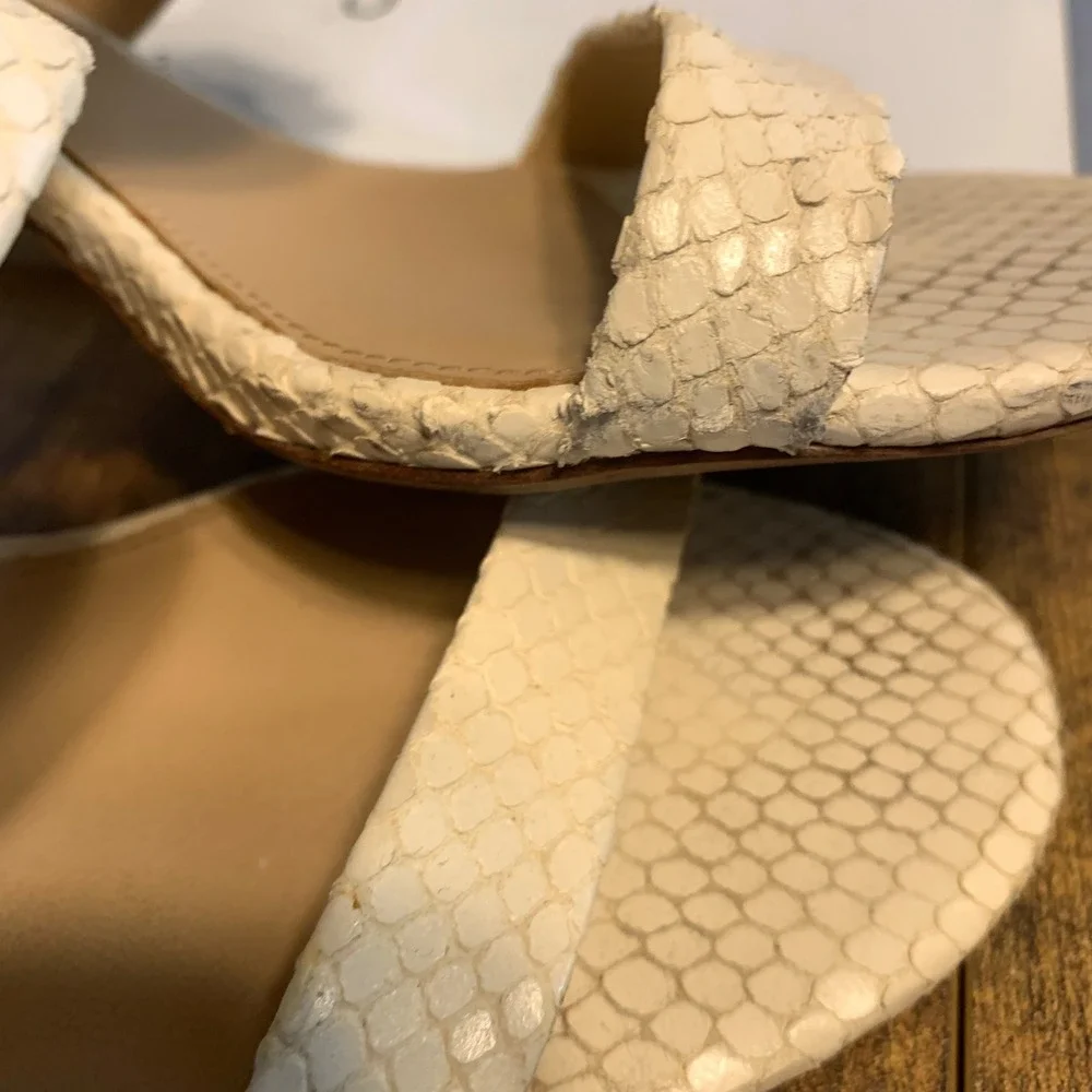 Veronica Beard Heel Mules Womens 7M White Snakeskin Embossed Buckle Block Sandal